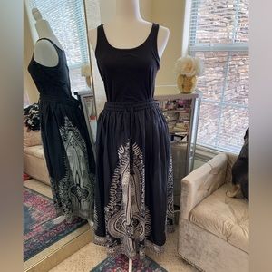 Boho style skirt. Elastic waist. Size L.